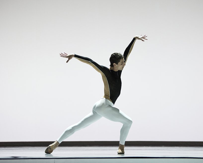 "I'm working with the ideas of opposition, the architecture and the humanity or the light and the dark." 

Ballet technique is pushed to its limits in David Dawson’s Anima Animus for <a href="/sfballet/">San Francisco Ballet</a>.

sadl.rs/2F3uV9l