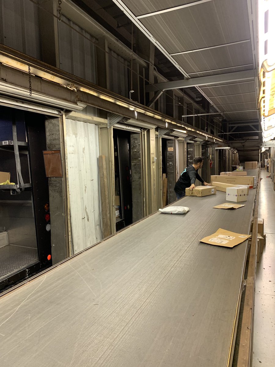 Keeping them #cleanlines in the preload today! Wrap up starts at the beginning of the day! <a href="/dwkroll/">Daniel Kroll</a> <a href="/JonBierly/">Jon Bierly</a>