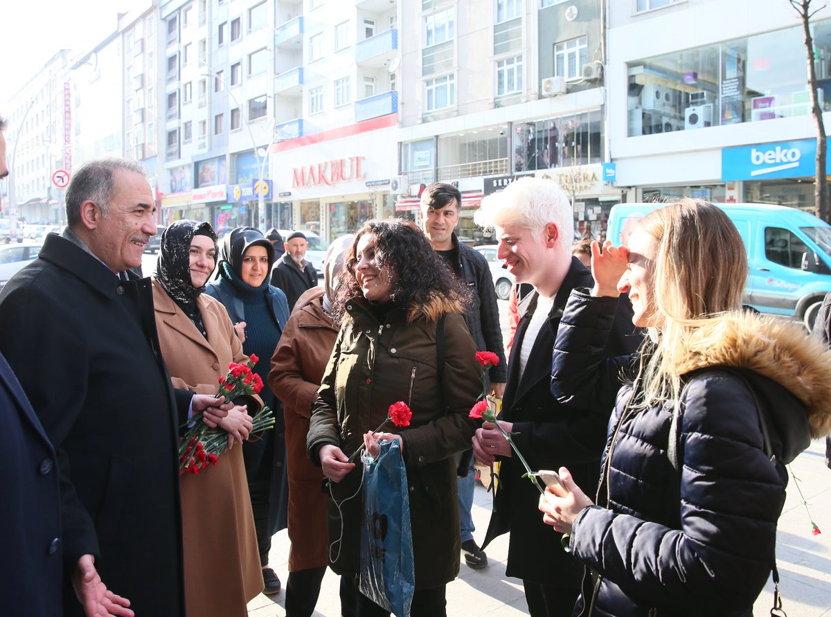 avadursun's tweet photo. Cebeci Mahallesi 1. Cebeci Caddemizdeki esnaflarımıza selam verdik, bol bereketli kazançlar diledik.
1. Cebeci Caddesi düzenleme projesi ve Cebeci'ye yönelik projelerimizi paylaştık.

#SultangaziBenimSevdam https://t.co/qag5QBCBW5