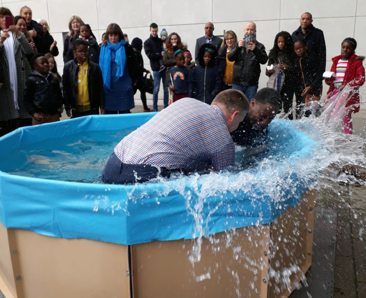 DavidBareham's tweet photo. Sorry to be missing this months #baptisms @chaffordchurch this Sunday as we are away. However, I am sure there will be loads of photos and I will look forward to hearing all about it upon our return!
#everyoneawitness
#MultiplyDisciples
#BigVision
#ClearPath
#SimpleSteps https://t.co/YlbNoDAaci
