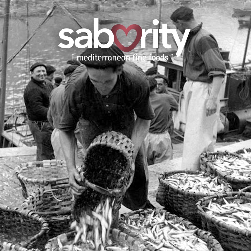 SaborityGourmet's tweet photo. Desde #Mutriku en #Euskadi, nos llegan las que son probablemente las mejores #anchoas del mundo 🐟🔝🥇

#Yurrita la #conservera más antigua del #PaísVasco las elabora de manera #artesanal ✋🏼

Un producto #exclusivo y #gourmet que tienes a un click en >> https://t.co/Mt4L4hung4 https://t.co/QDFLVHDHZt