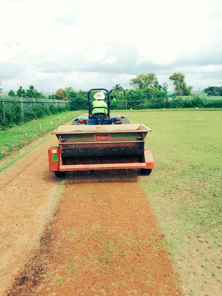 CONMARGROUP's tweet photo. Check out this turf renovation our team has recently completed at #CanelandsBowlingClub for @eThekwiniM #Herbicides #Scarifying #Aeration #Topdressing #Fertilising #Irrigation info@conmargroup.co.za https://t.co/TrBcfpoDHD