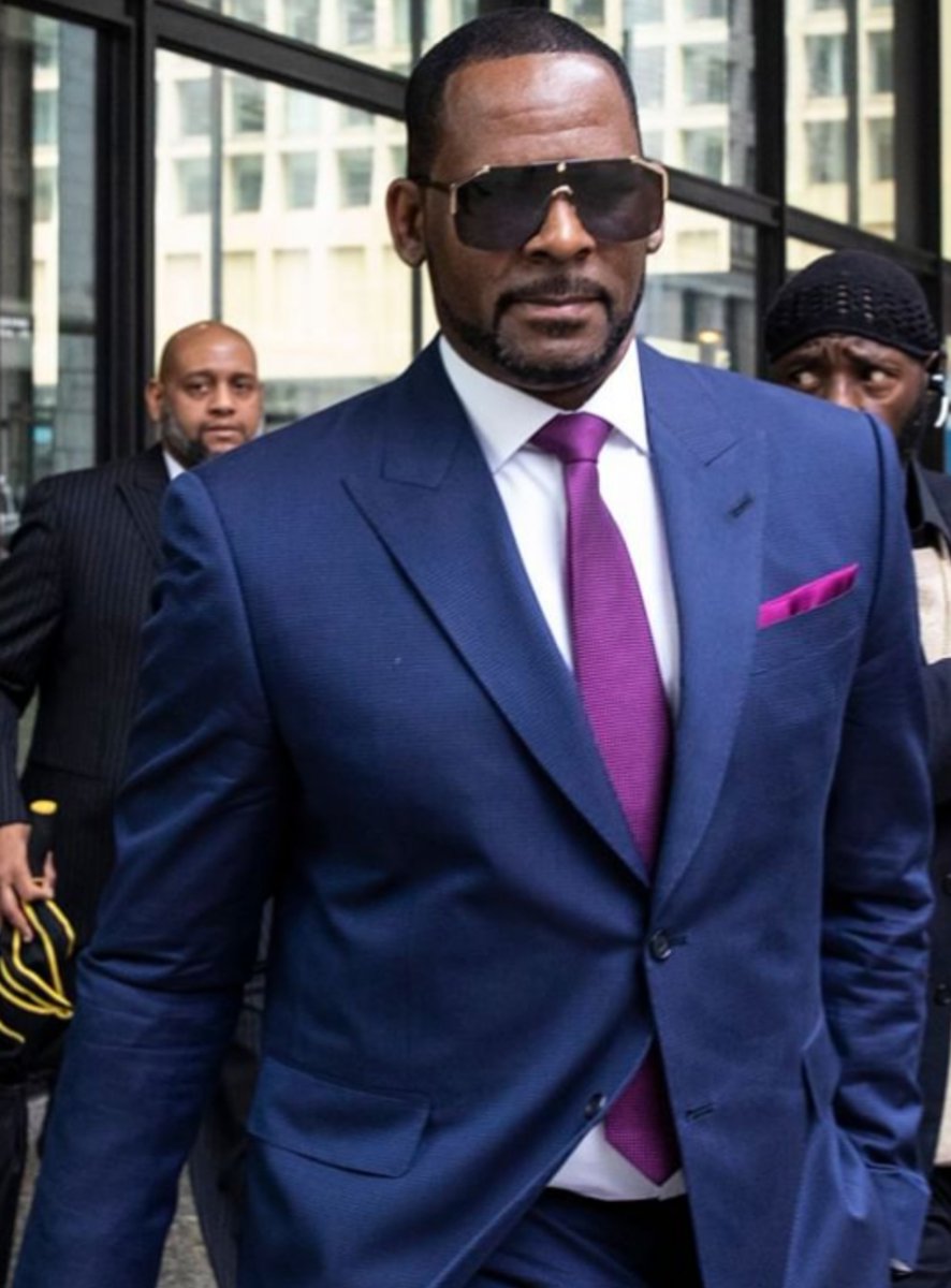 LovingRKelly's tweet photo. https://t.co/VCHrTl1HV2