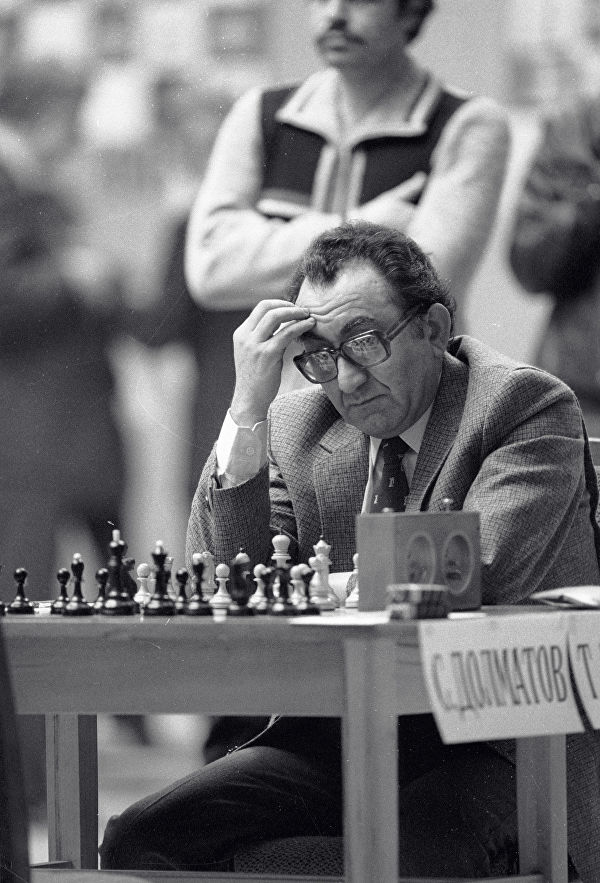 Best Chess Games Ever!! Terpugov vs Petrosian 1957 