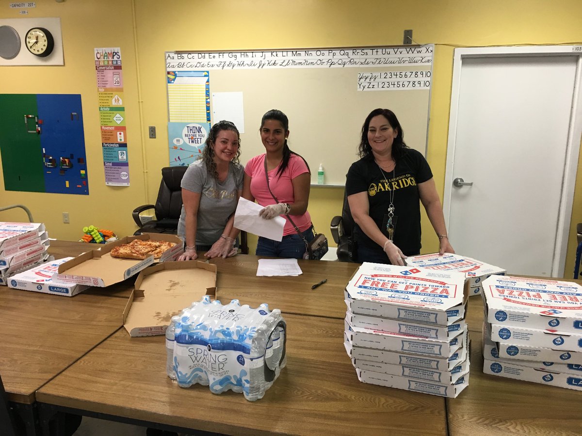 Thank you to our PTA Volunteers for selling pizza every Friday to raise money for field trips!