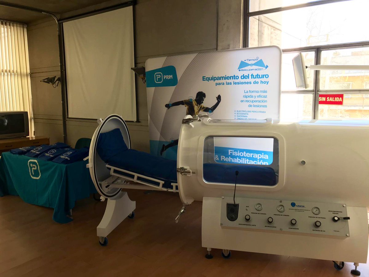 primfisio's tweet photo. Todo  preparado en el Aula del #CSD @deportegob para la Jornada Tecnológica PRIM sobre #Oxigenación #Hiperbárica en #Fisioterapia que ofrecemos mañana con @FisioJavier como ponente.
#MedicinaHiperbárica
#Oxybárica
@SHiperbarica https://t.co/f2AmVCvVNg
