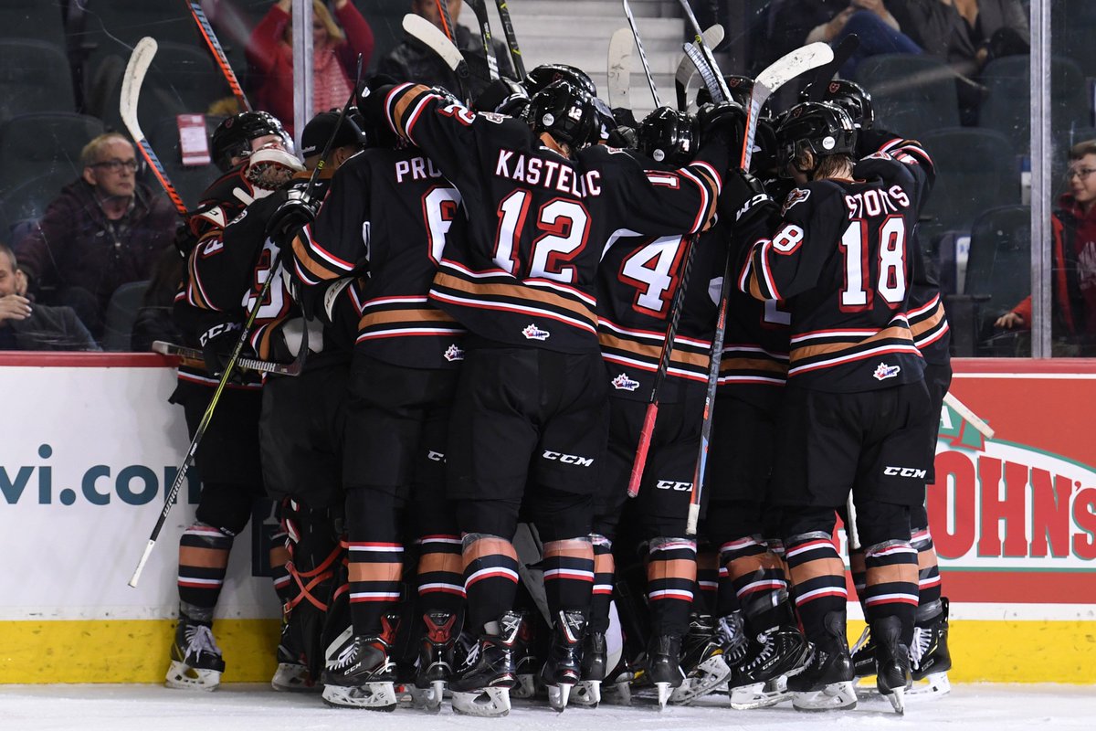 In the spirit of Fan Appreciation presented by @visiontraveller we're giving away tickets and parking passes for this Sunday's game! 🙌

Four random winners will be selected and all you gotta do is retweet for a chance to win!