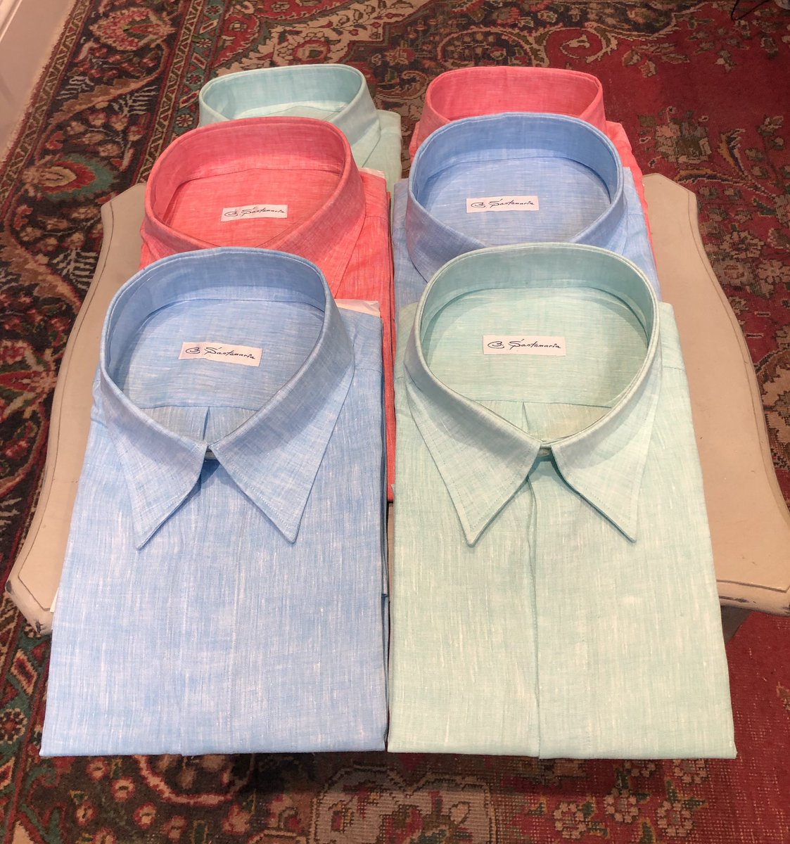SantamariaShirt's tweet photo. Dreaming about Spring with these beautiful @thomasmason_official linen bespoke shirts for one of our clients. 🌞 Come to see all our Italian linen fabrics in our Notting Hill shop and take advantage of our 6x5 promotion.
#readyforcollection #menswear #linenshirts #bespokeshirts https://t.co/xuTYwz2dAc