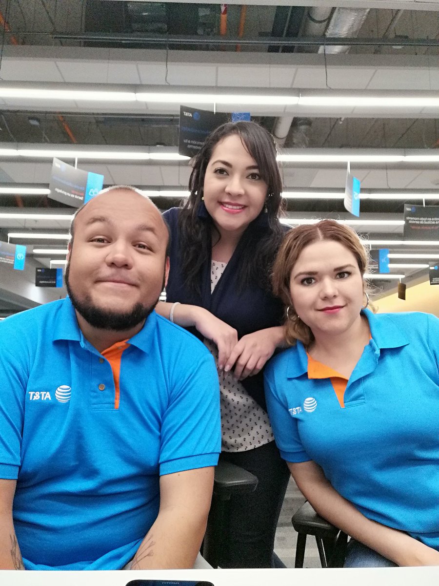 DavidOchoaD's tweet photo. Hoy nos vestimos de azul porque #YoSoyATT y #VidaATT https://t.co/OJhAsBLRxa