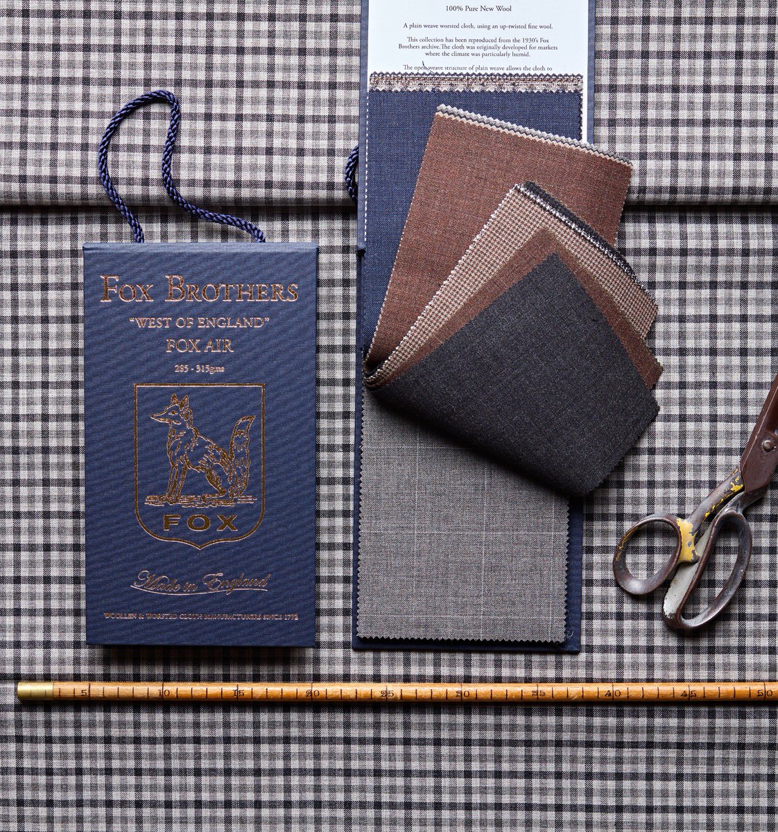 TheMerchantFox's tweet photo. The Fox Air collection contains a variety of classic designs; pinstripes, windowpanes and glenchecks in refined colours: classic navy, melange grey, denim, walnut and olive. Woven using a 2-ply uptwisted worsted wool to achieve an ideal travel companion. @foxbrothers1772 #foxair https://t.co/Rs8DUupfBW