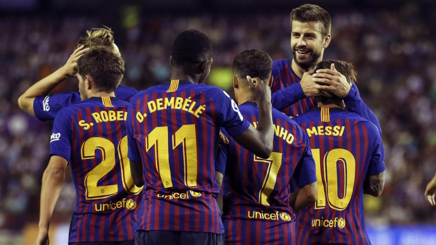Un peu plus tôt dans la journée, le @fcbarcelona_fra a connu son adversaire pour les quarts de finale de #ChampionsLeague : il s'agira de Manchester United !
Le 10 avril, ils iront en Angleterre et le retour au Camp Nou sera le 16 avril !
De tout coeur avec le FCB ! #ForcaBarca
