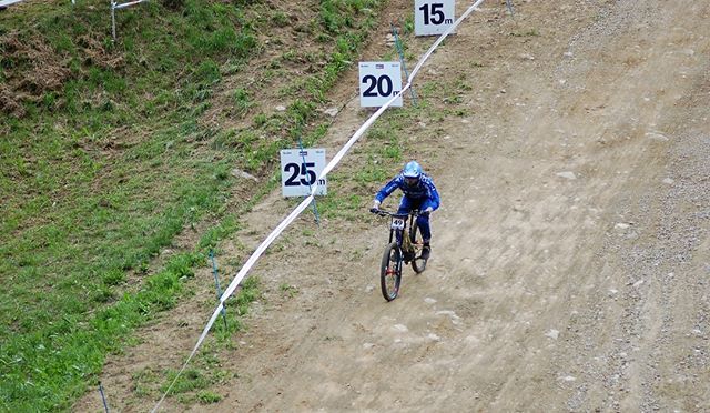 BentyXp's tweet photo. Speed!!!!!
.
.
#bikelife #bikeporn #cycling #cyclingimages #cyclinglife #cyclingphotos #cyclingpics #downhill #downhillmtb #enduromtb #goprocycling #instacycling #mountainbike #mountainbiker #mountainbikers #mountainbiking #mtb #mtblifestyle #mtblove #nature #openbike #bicyc… https://t.co/WYWYGIhb2y