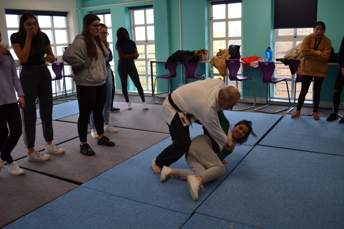 WHSGSixthForm's tweet photo. Year 13 enrichment day - 'Independent Living' saw students learn how to make a quick and cheap meal, be assertive, budget and learn CPR. The highlight of the day was Mr Carr's self-defence session where Mr Booth proved to be too tough to takedown! #makersofthefuture #eggchallenge https://t.co/btt5p8RBEI