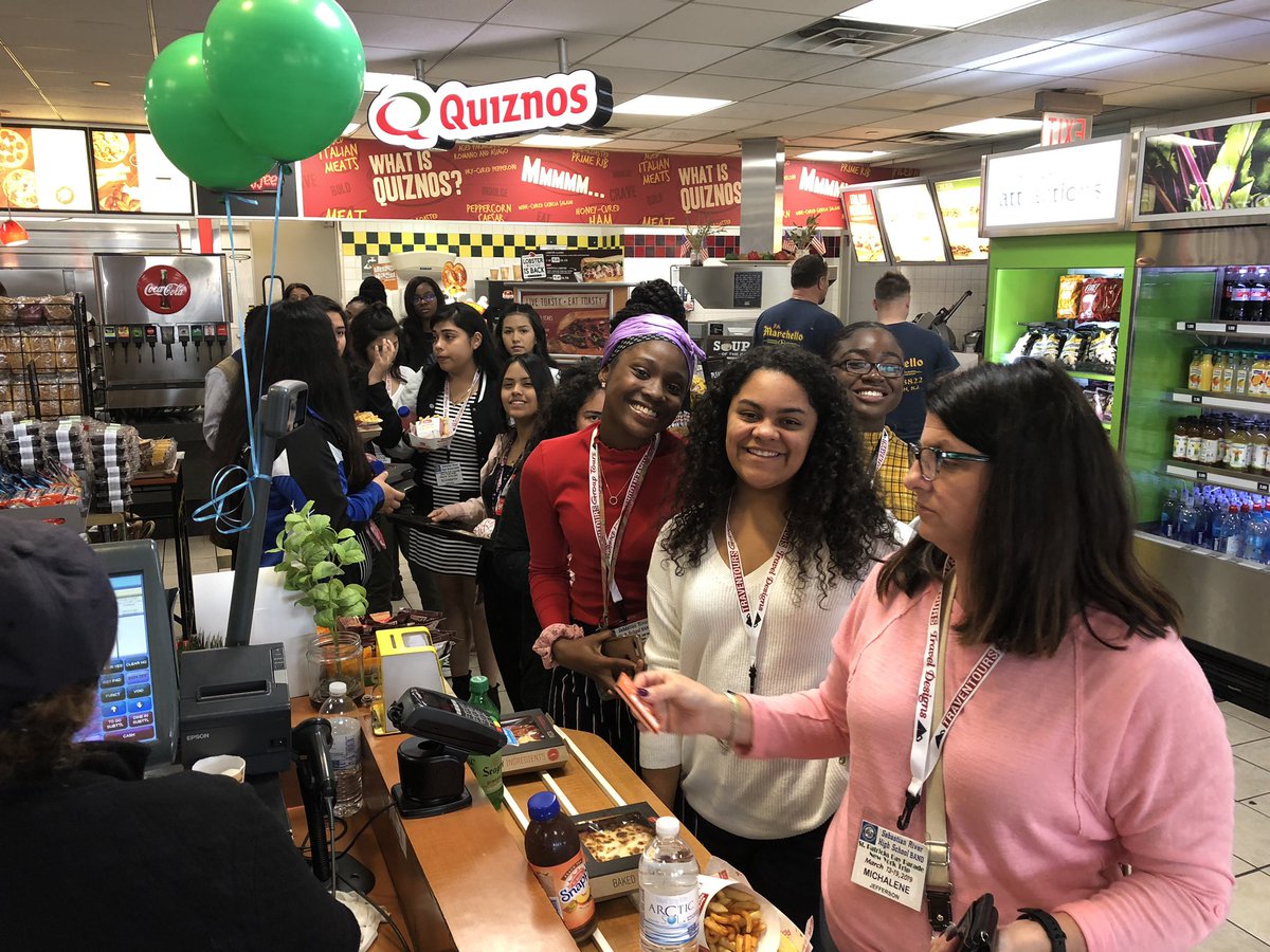 srhsband's tweet photo. Lunch in New Jersey. NEXT STOP - NYC!!! 🗽🏙 #sebnyc19 #nycstpatricksdayparade #striveforthehighest https://t.co/vKUsrbnPXV