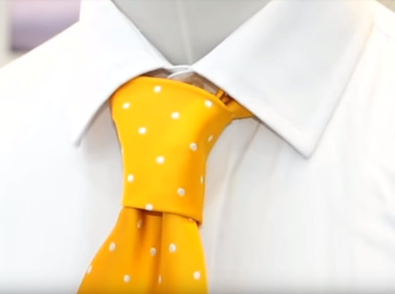 protocolonovios's tweet photo. ¿Queréis aprender a hacer un perfecto nudo de corbata? No os perdáis el siguiente post en nuestro blog. ▶ https://t.co/yuhaovUk5x #protocolo #nudodecorbata #protocolonovios https://t.co/7A7IGAwhds