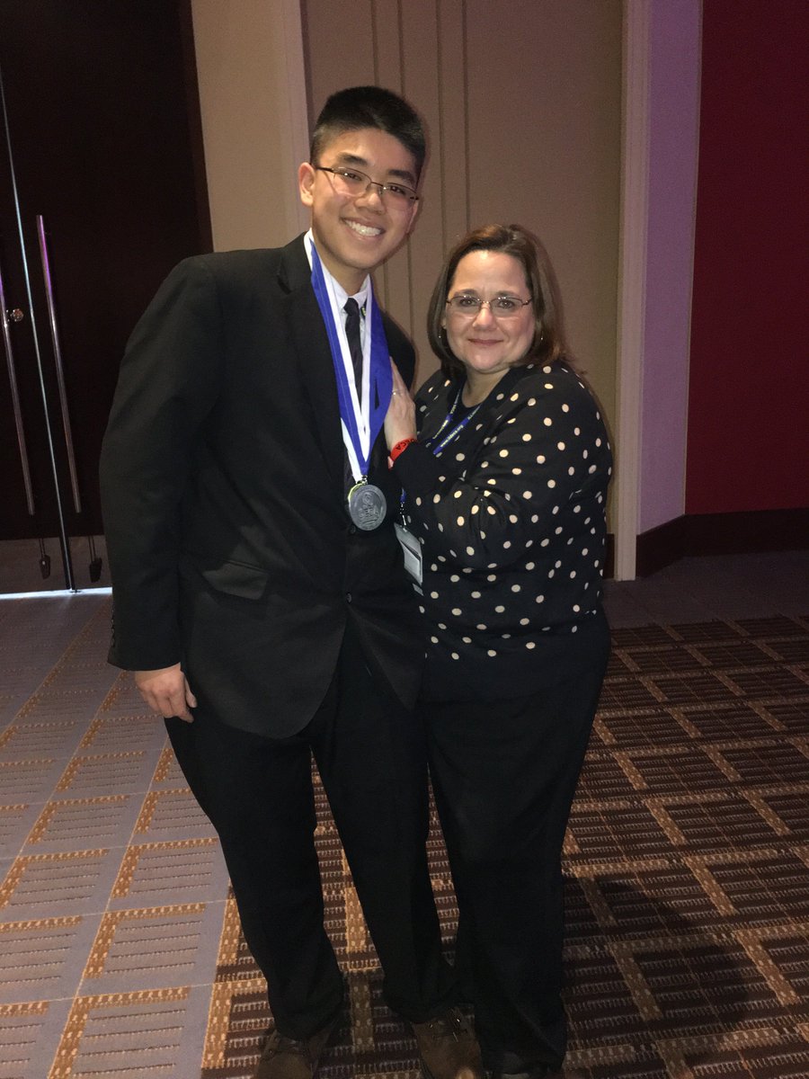 DECANilesNorth's tweet photo. @westdeca Mrs. Attig was happy to catch up with these guys at @IllinoisDECA  State Conference and so #proud of all they have accomplished!  #READYFORIT  @NiWeActivities @drjasonness https://t.co/eouh9vC7iP
