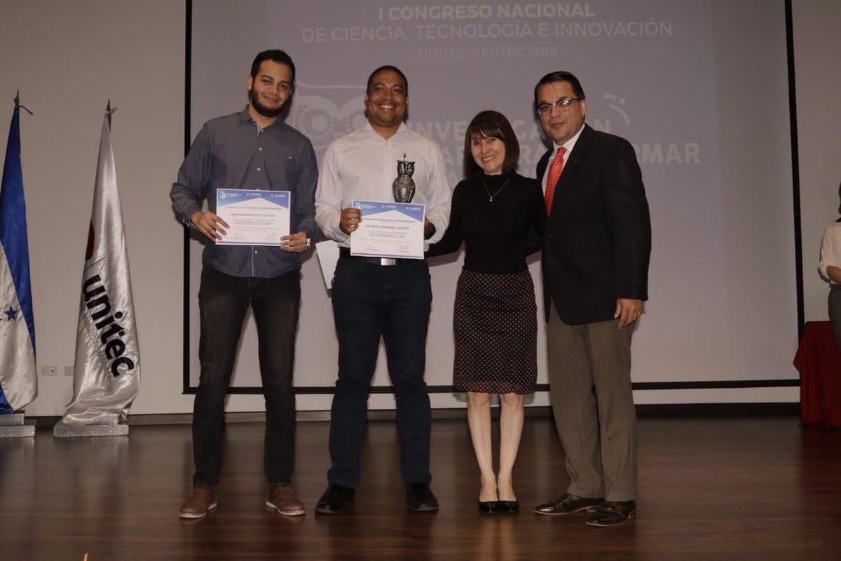 MarlonBreve's tweet photo. Felicitaciones a los ganadores (estudiantes y docentes) del Concurso de Investigación de @UNITEC_hn y @Ceutec_hn 2018, quienes hoy fueron premiados. Contento porque hubo ganadores de las tres ciudades, LCE, SPS y TGU. https://t.co/QTS1wiUUZH
