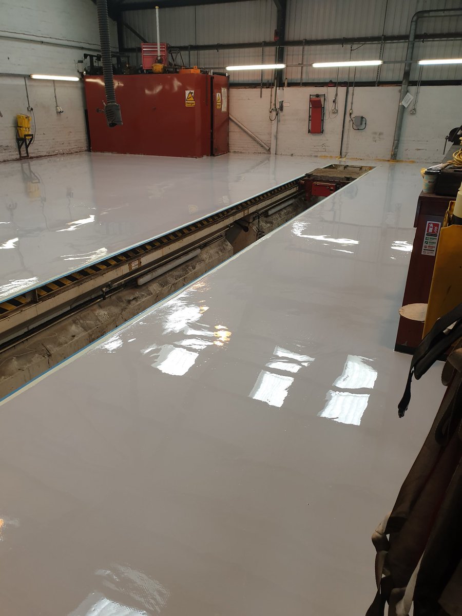 bssb001's tweet photo. #workshop floor for #Derby city council using @resbuild coatings https://t.co/gCNpYYWo5F