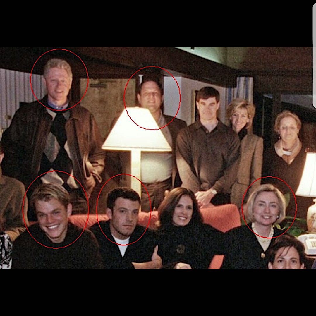 mcan1177's tweet photo. @GetrudaNivelska @JJansaSDS @EP_President @tfajon Ena izmed klintonovih žurk z znanim posiljevalcem 1998 #GoodWillHunt
 Madeleine Albright skrajno desno https://t.co/K6rl0gwMmn