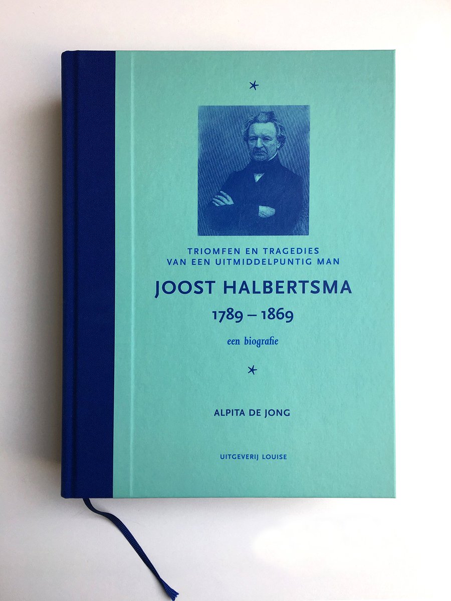 Zo, 5 ballen in <a href="/nrc/">NRC</a> voor ‘Joost Halbertsma, triomfen en tragedies van een uitmiddelpuntig man’, van #AlpitadeJong! Ontwerp mocht ik verzorgen i.o.v. #UitgeverijLouise.