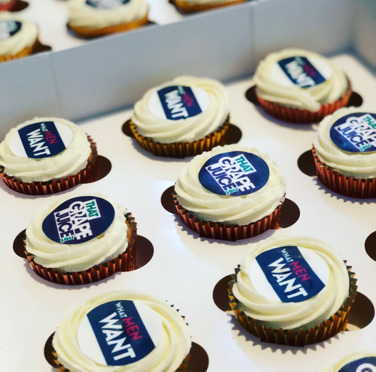 thatgrapejuice's tweet photo. Thank you to our food and drink partners, including Crumb Coat UK and @_LoveNosh 💜! @ParamountUK https://t.co/n8g1hESUtD