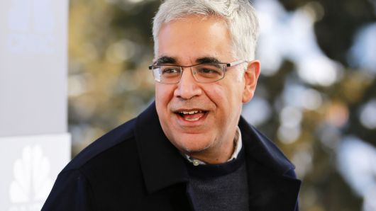 Workday's tweet photo. The rise of #AI and #machinelearning is creating a shift that will affect workers in every industry. Learn why our CEO and Co-Founder, @AneelB, believes these changes could lead to an increased skills gap in this @CNBC article: https://t.co/tMmtWUq950 https://t.co/GfSRxV9Kro
