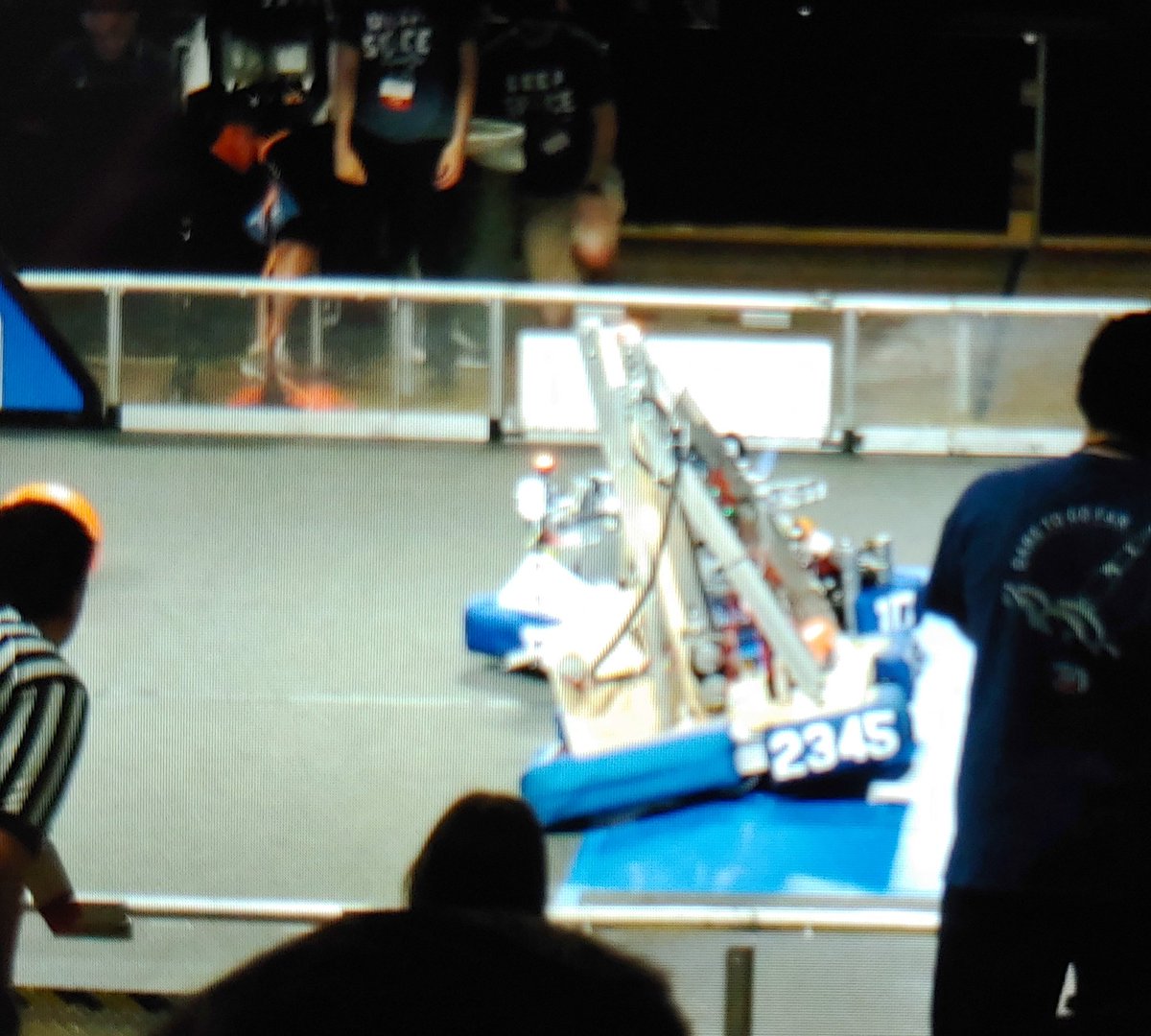 FRCTeam2345's tweet photo. Day 2 of #HeartlandRegional, currently ranked #4 
#omgrobots #morethanrobots @FRCTeams @MillerDan_KHS @KearneyMOEdu https://t.co/5CFH5zDyFj
