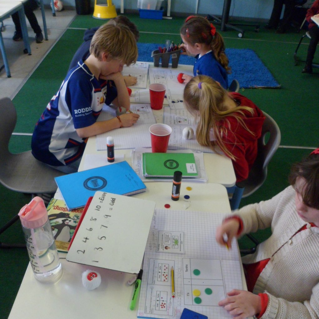 uphillvillage's tweet image. The children in Year 3/4 enjoyed exploring decimals using counters and a place value grid #securingunderstanding #developingconfidence