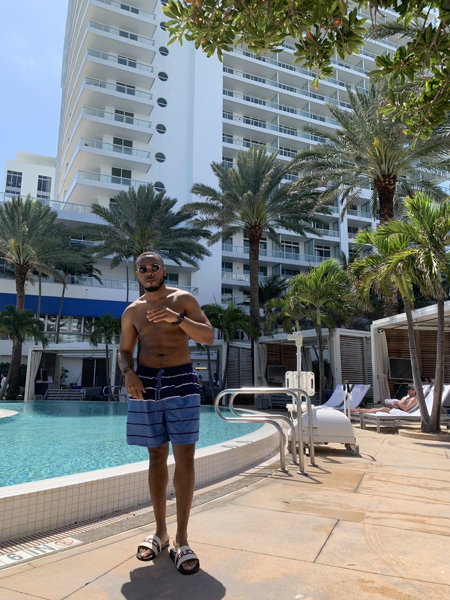 ogcam__'s tweet photo. Itβs a different feeing when you are REALLY living. I am thankful for my family, close knit friends, and business partners.π€π½I pray that God continues to order my steps and to use me to be a blessing to others. 03.15 #PiscesSzn #TheWeekBegins. https://t.co/RL0e7eCbg2