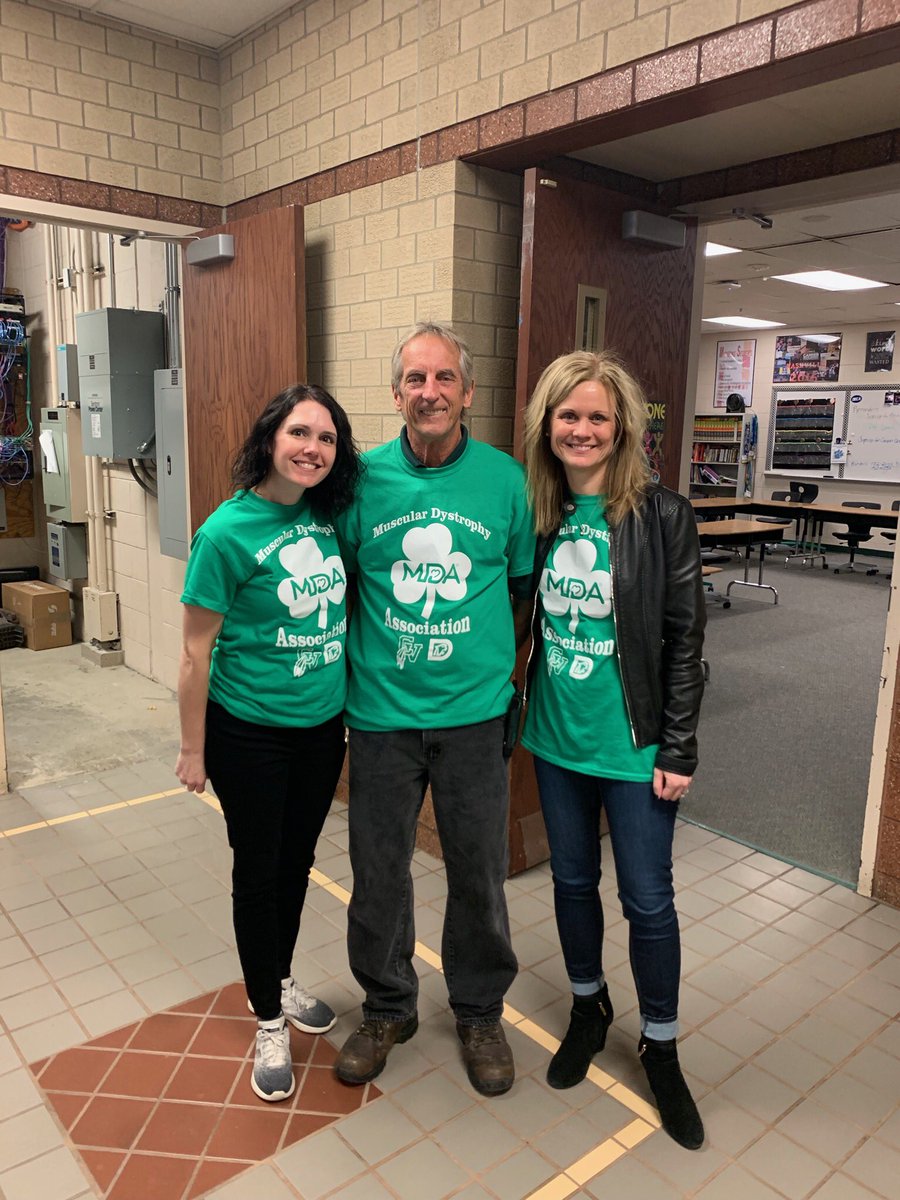 DHSCougarDen's tweet photo. ☘️☘️Thank you to everyone who participated in #GreenDay and helped support MDA☘️☘️ #MDA #MakeAMuscle https://t.co/KF34PoYdZ8
