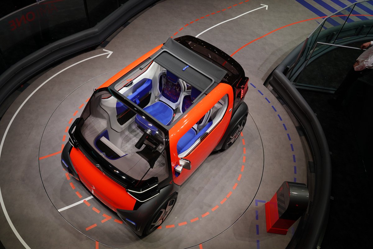 Citroen_Polska's tweet photo. Citromaniacy! 

Poznajcie naszą wizję mobilności oraz znacznie więcej podczas #GIMSSWISS.
Obejrzyj fotorelację z #GIMSSWISS. #GIMSCITROEN #InspiredByYou https://t.co/nhuvS7ESmu