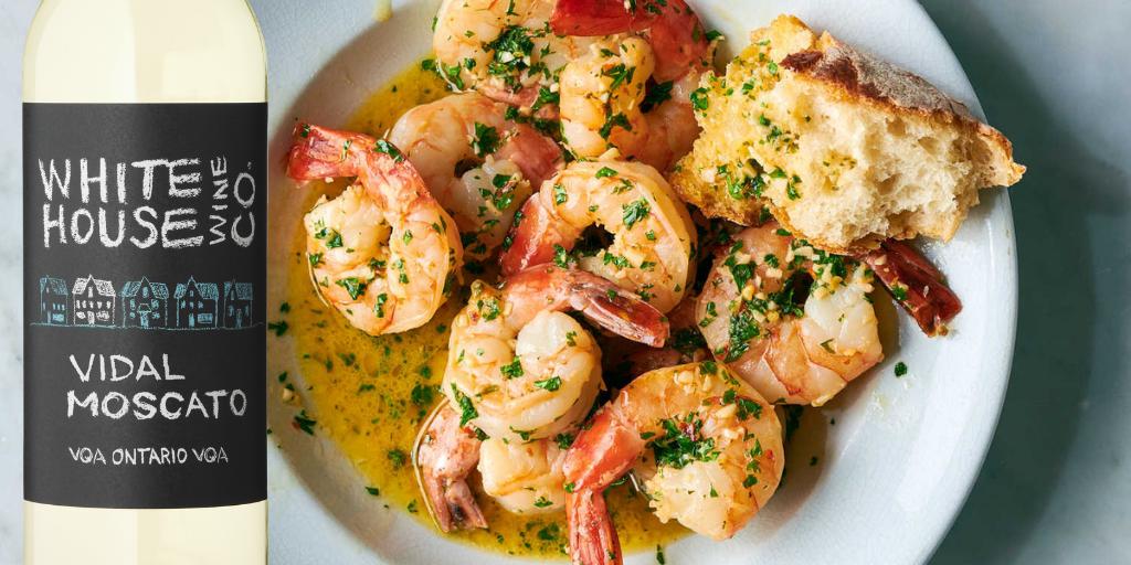 housewineco's tweet photo. Enjoy the taste of summer in every glass of @housewineco Vidal Moscato. Slightly spritzed with citrus, peach and floral aromas, it pairs perfectly with spicy shrimp scampi. Now $2 off / bottle at the LCBO until March 30. https://t.co/rjB8r7zldK https://t.co/LQcq8CuSE7