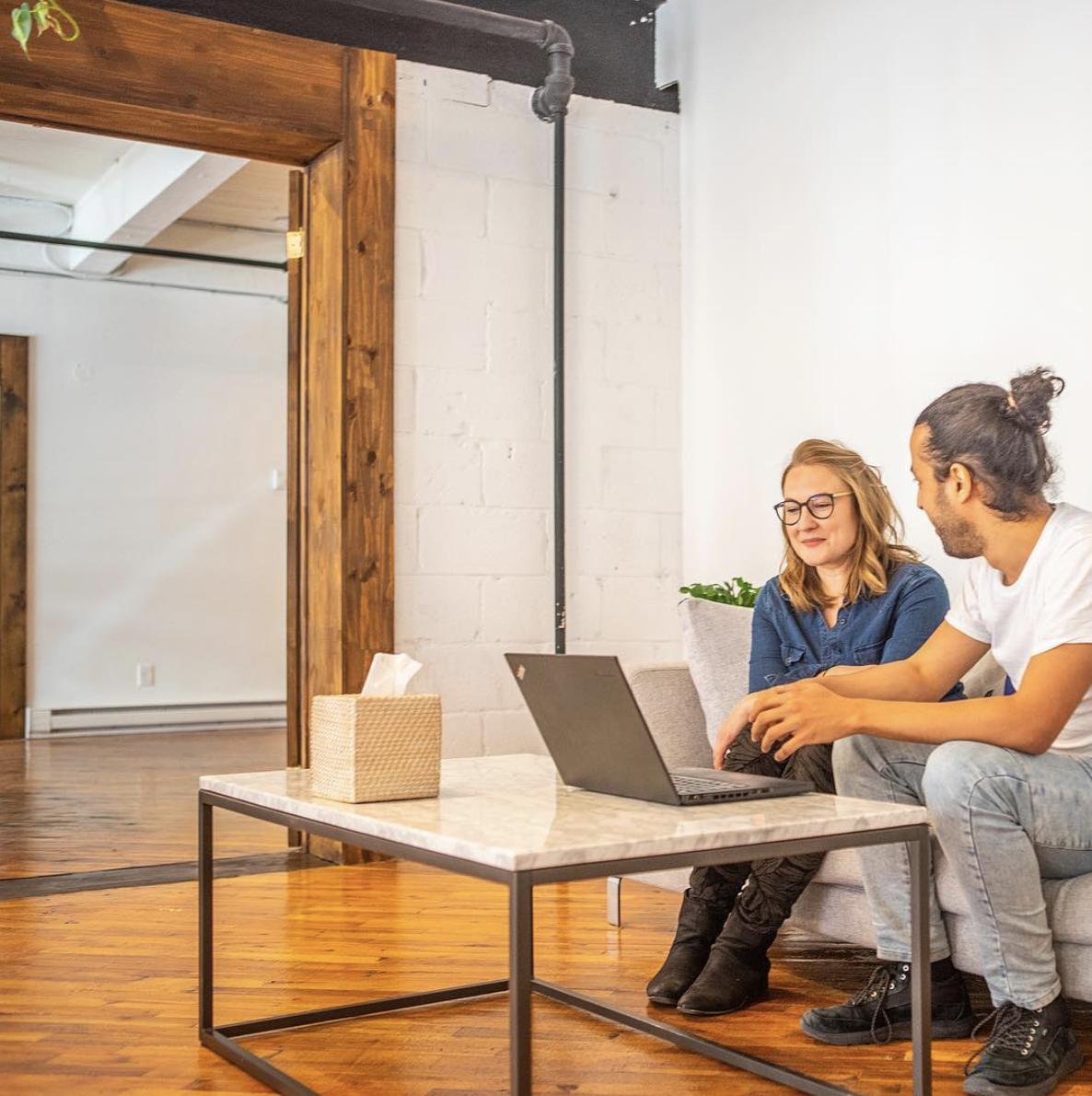 plotlygraphs's tweet image. We’re all about collaboration 💙🌿 Our office was built for it 🙌 #plotlylife
More from our team on IG: buff.ly/2A5lze3