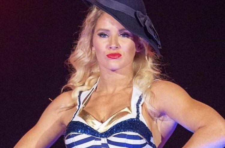 _WomenAllDay's tweet photo. ستظهر @LaceyEvansWWE في حلقه جديده من بودكاست #ChasingGlory من تقديم @LilianGarcia . https://t.co/tYDbOAuhAv