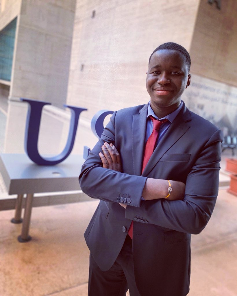 BaptisteMenard's tweet image. Finaliste vaincu mais pas abattu ! Je suis heureux d’être parvenu en finale du championnat international de débats francophones.
Ce concours c’est d’abord une magnifique aventure humaine. Merci à la délégation @RVTLille et plus particulièrement à @MehdiChalah et @InesTaourit!🇱🇧