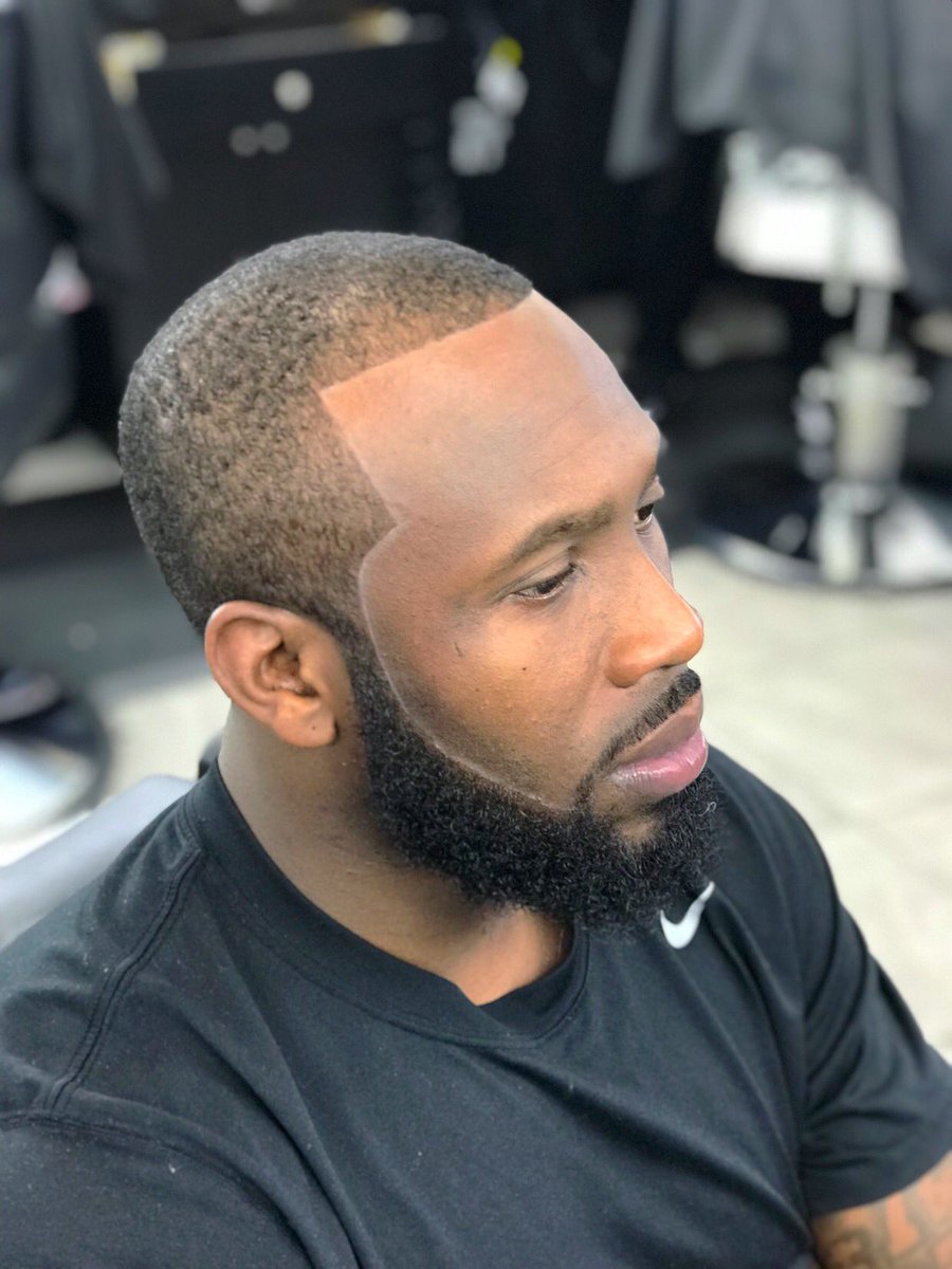 Father_May_I's tweet image. @swaggmorehippy #EliteStyles #HippyKutz  💈✂️💺