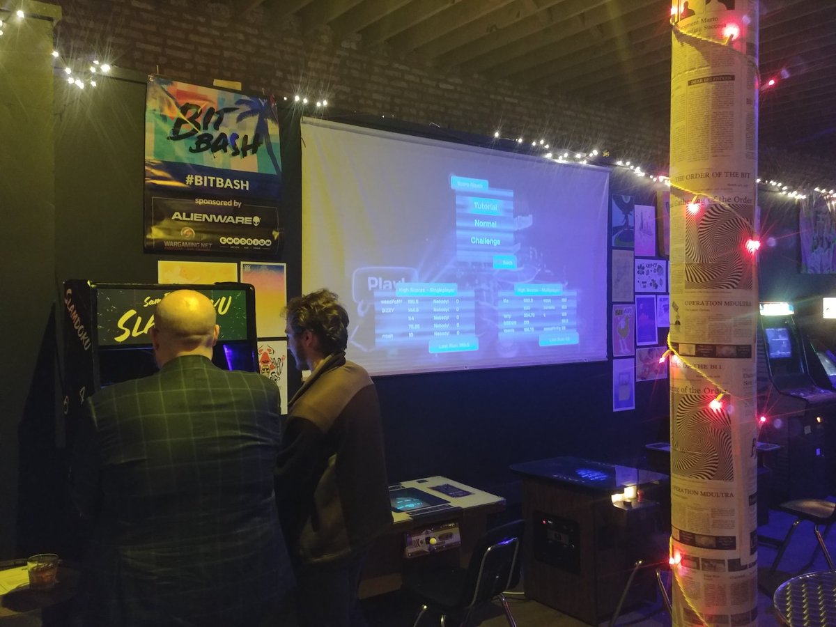 MatthewHawk96's tweet image. Checked out @BitBashChicago gallery last night and played some fun games from Chicago indie developers.