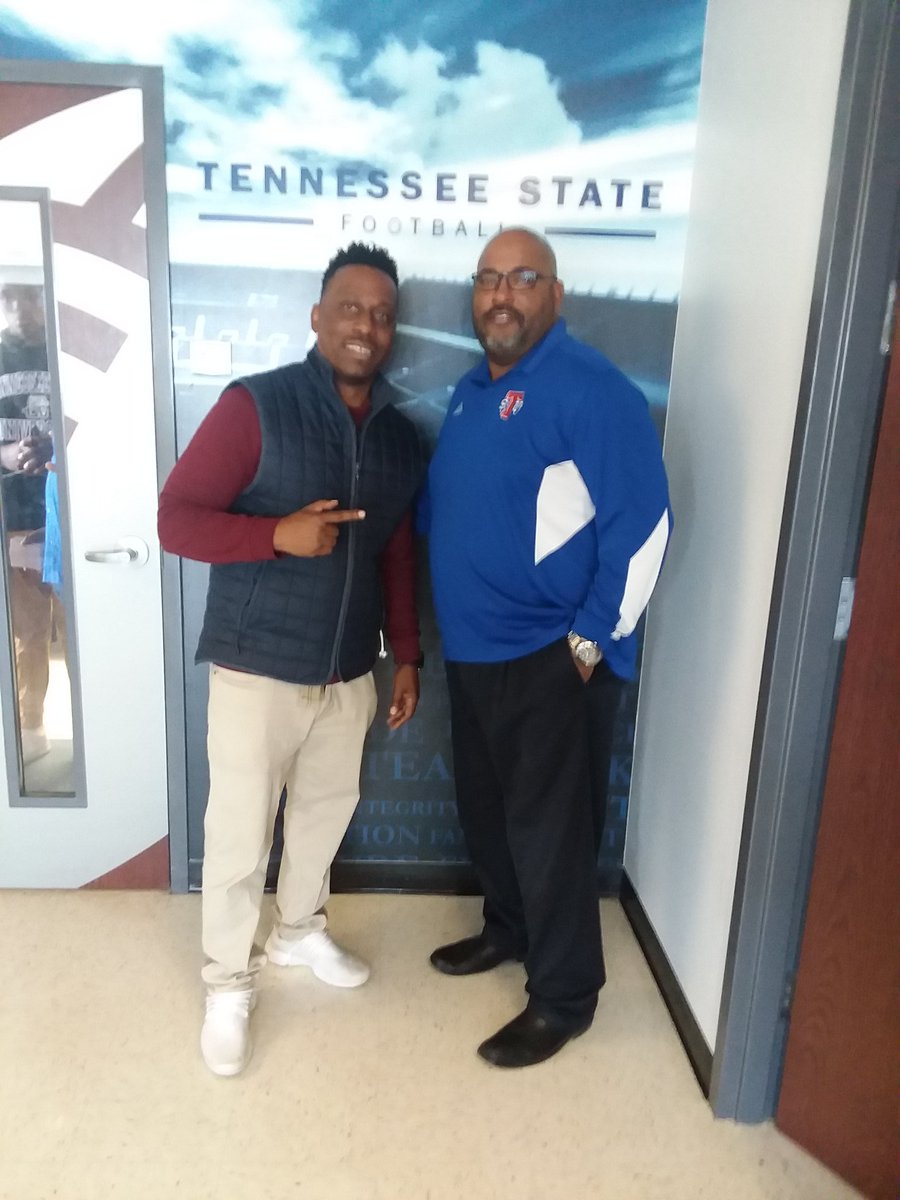 bayoucitypreps's tweet photo. It's always good when come to Nashville Tennessee to stop by to see my boy Coach Rod Reed the head coach @ THE REAL TSU Tennessee State! @tsu_football #THEREALTSU #THEREALGOTIGERS #BCPKNOWS https://t.co/neJblYOU2m