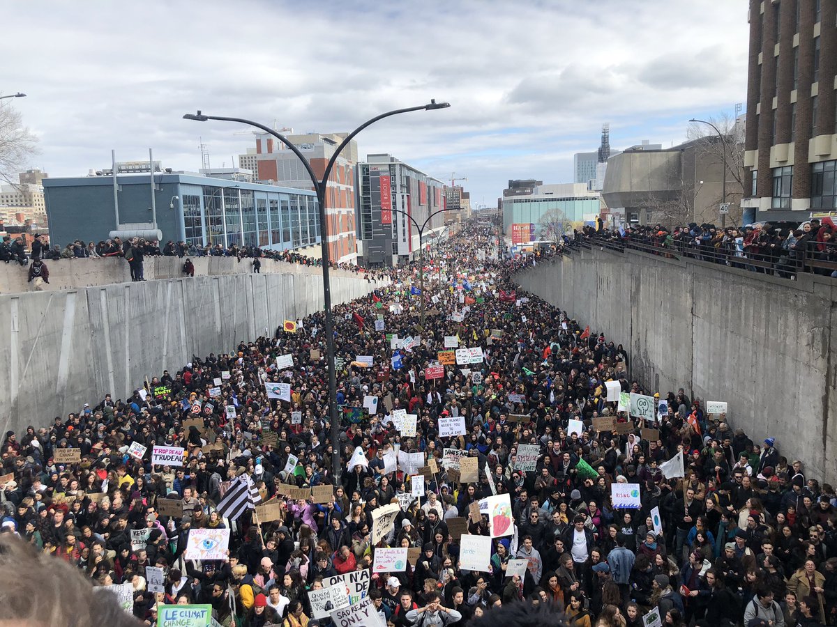 jsebcloutier's tweet image. Wow! Montreal pour la planète... #marchepourleclimat #climatestrike