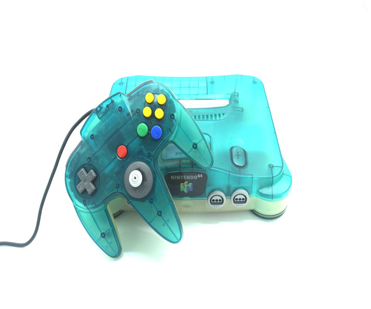 BaxtrosL's tweet photo. This looks nice! Transparent Blue!! Anyone Friday night N64 gaming!? #nintendo #n64 #n64console #n64controller https://t.co/ImDo38CFFp