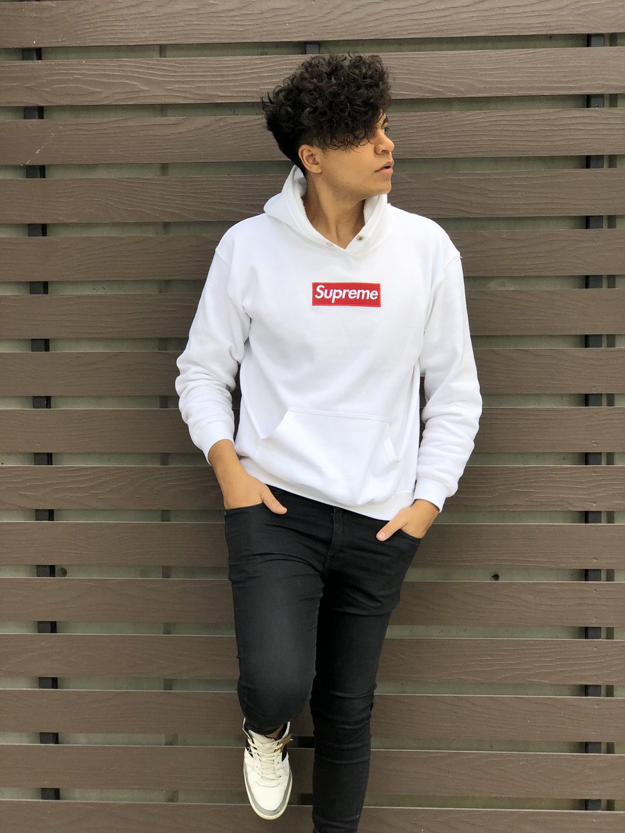 JoshJuanico's tweet photo. 🉐Supreme 🉐 https://t.co/JVF4DOFQ89