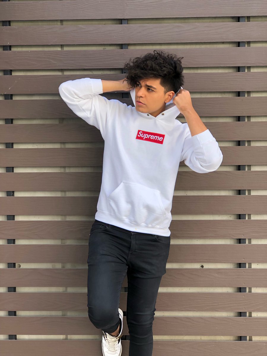 JoshJuanico's tweet photo. 🉐Supreme 🉐 https://t.co/JVF4DOFQ89