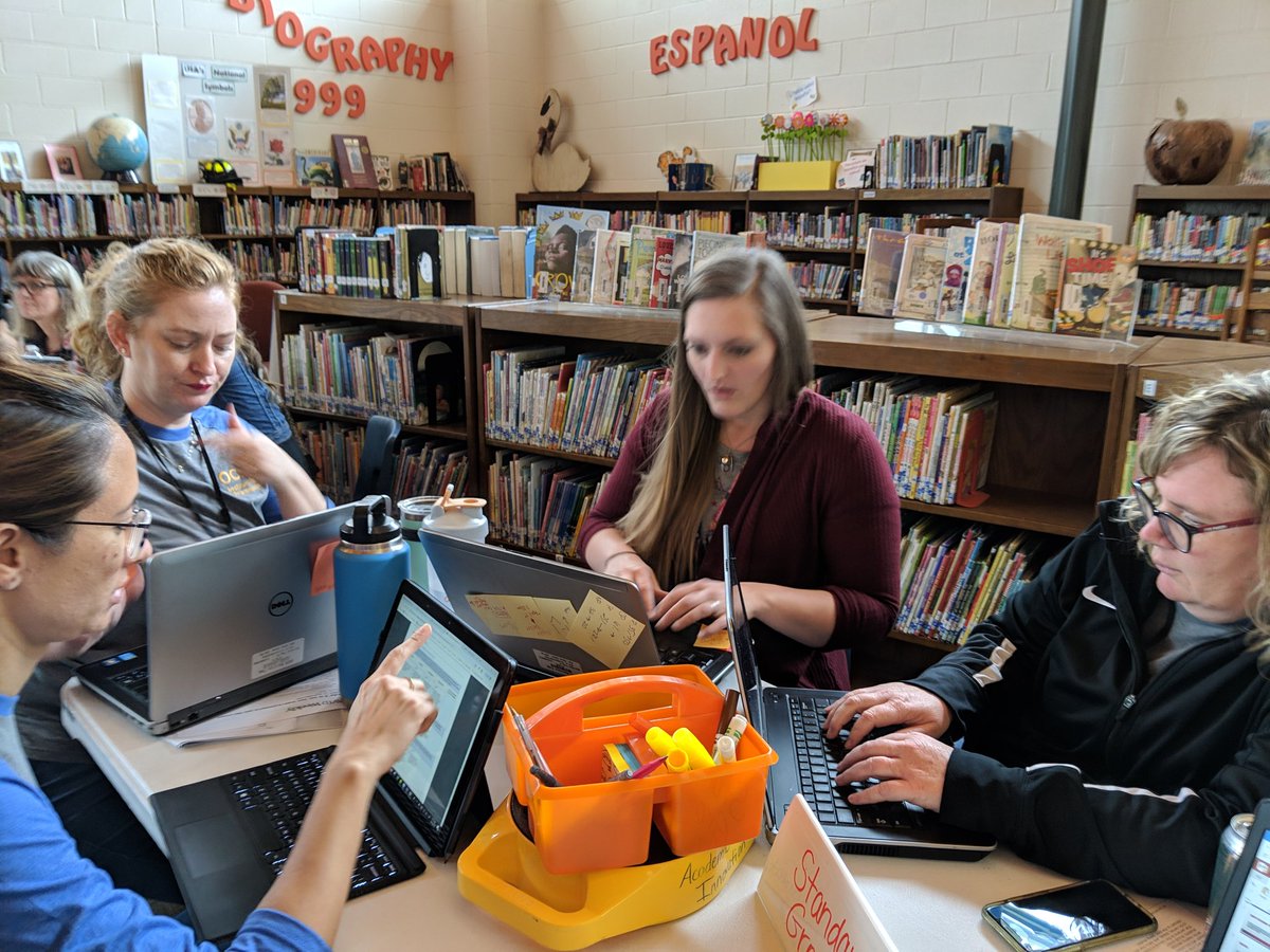 jlaurence24's tweet photo. Collaborating with other Coaches addressing Teacher Evaluation Standards! #TheTotalTPACKage #standard5 #onslowdlt #ocsframeworkfriday https://t.co/9EkHCylRti