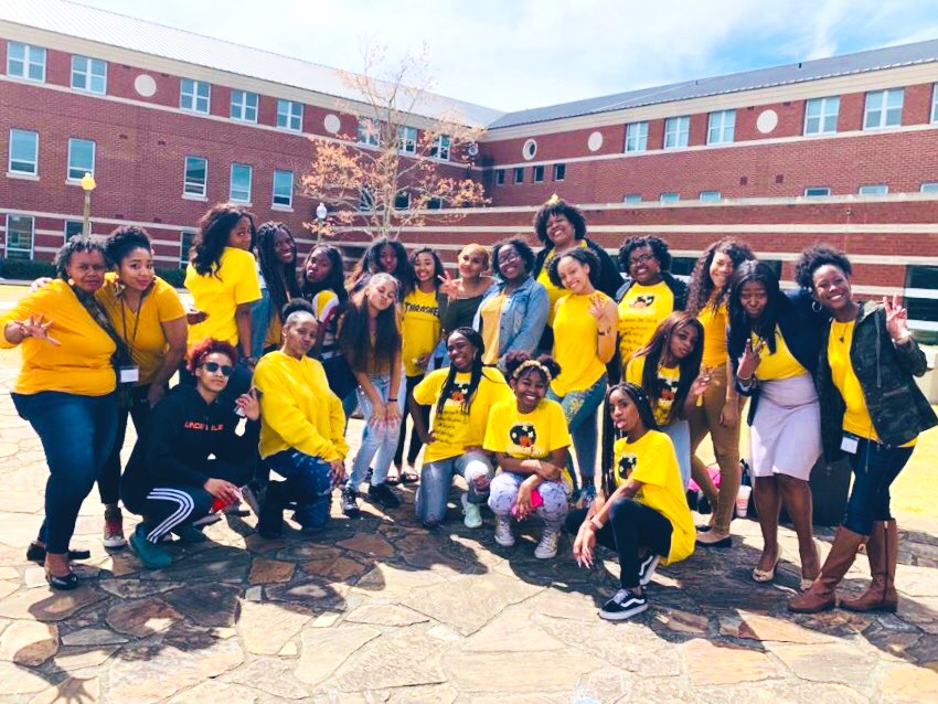 I can’t believe that it’s over! Ask a Black Girl was a huge success! Thanks to everyone that helped take part in this event and thanks to our wonderful and amazing group of ladies that volunteered!!!#hooverhigh #blackgirlmagic #BLACKGIRLSROCK #blackempowerment #HooverPride