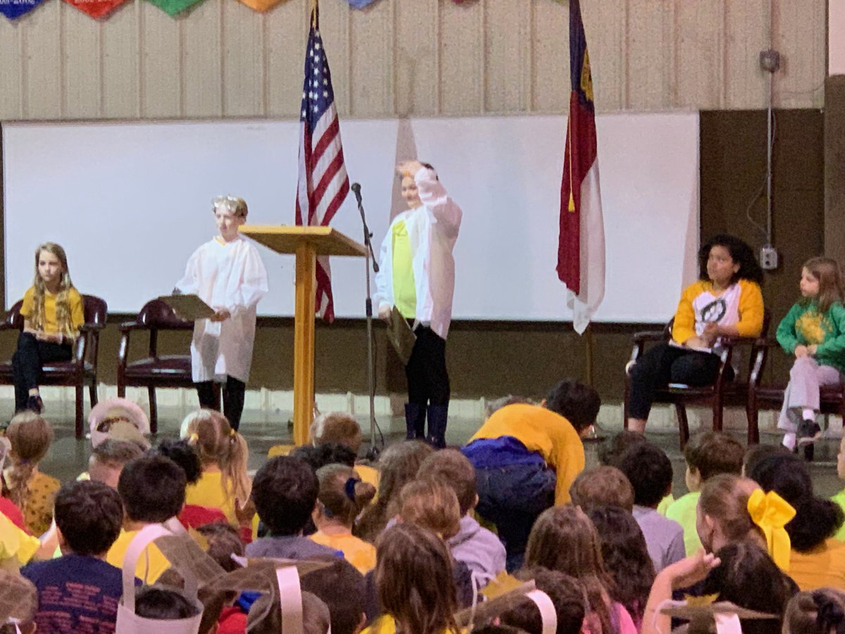 LCESCougars's tweet photo. Today was a GREAT day to be a LCES Cougar, Part 1...We started out Early Release Day with our Solar Panel Ribbon Cutting!  Our event was for students, by students and THEY ROCKED! https://t.co/hatyCY5Tdh