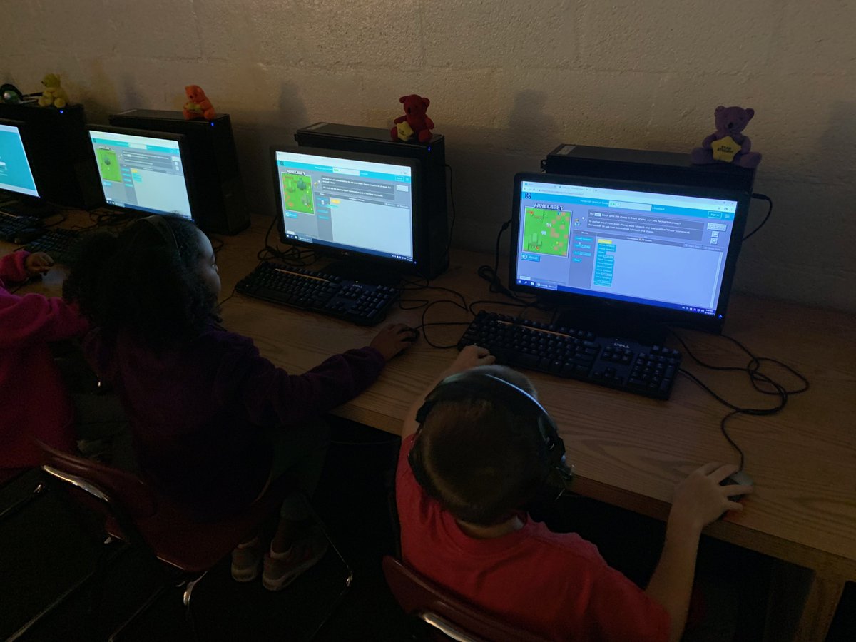 LCESCougars's tweet photo. Today was a GREAT day to be a LCES Cougar, Part 2A...Following the Ribbon Cutting, we had our "No Backpack, STEAM ONLY day" where students moved by homeroom to 3 hands-on STEAM sessions taught by a variety of staff and community agencies! Pitsco Rockets, Penny Boats, and Coding https://t.co/f8qAiryQ0k