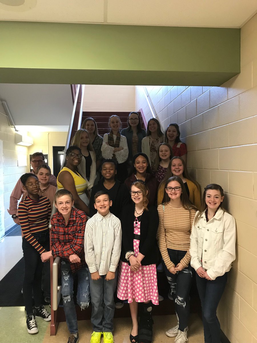 LauraShirkey's tweet image. Greaser-Soc Day at school...what are you?  Love...The Outsiders #CWway #CWMSchangemakers  ⁦@se4realhinton⁩