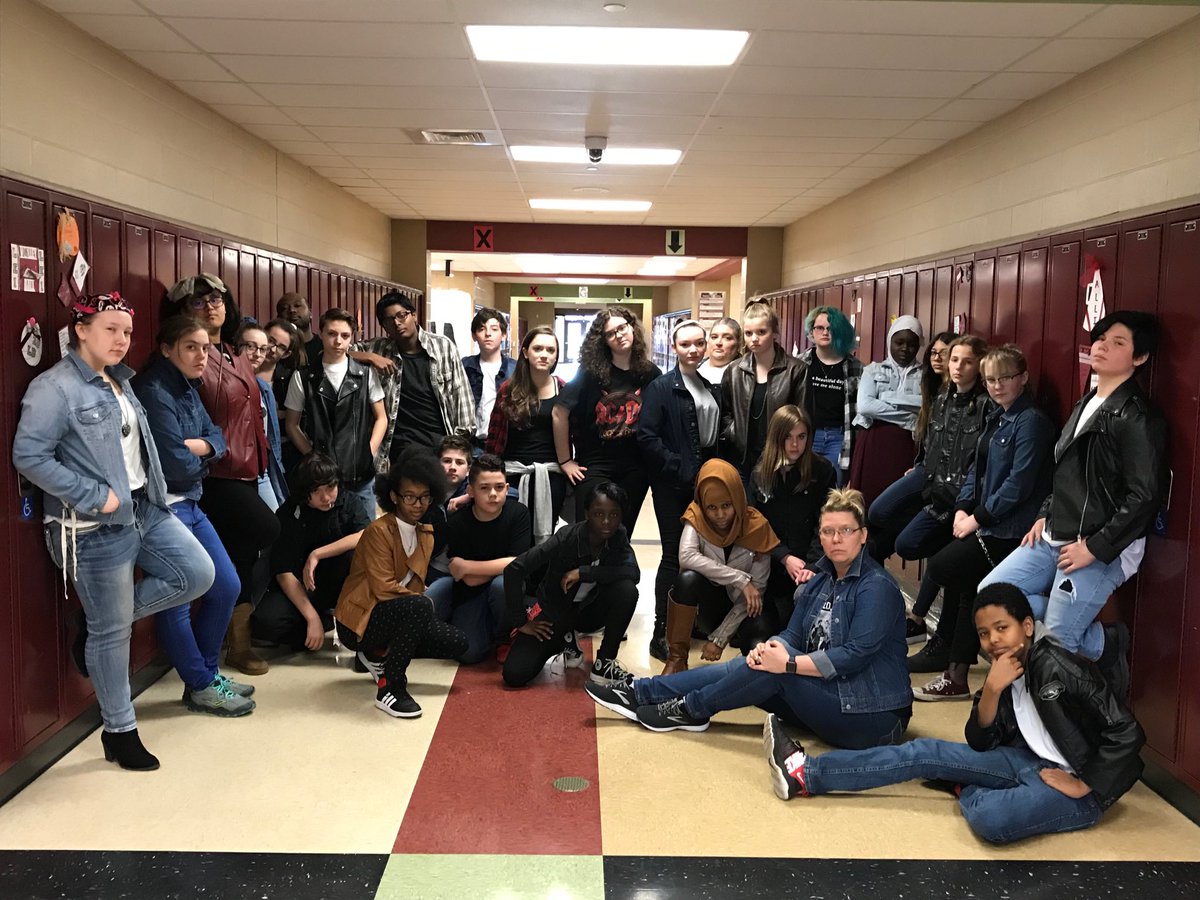 LauraShirkey's tweet image. Greaser-Soc Day at school...what are you?  Love...The Outsiders #CWway #CWMSchangemakers  ⁦@se4realhinton⁩