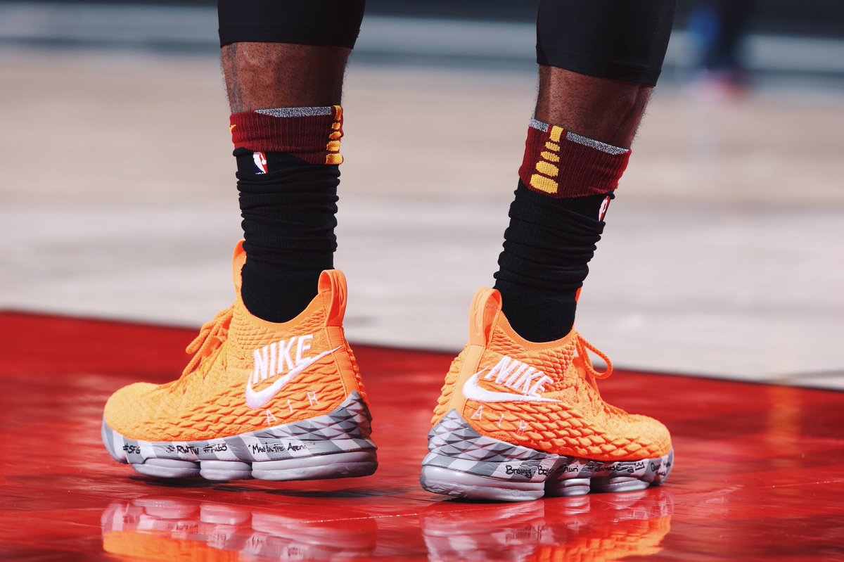 lebron 15 orange box on feet