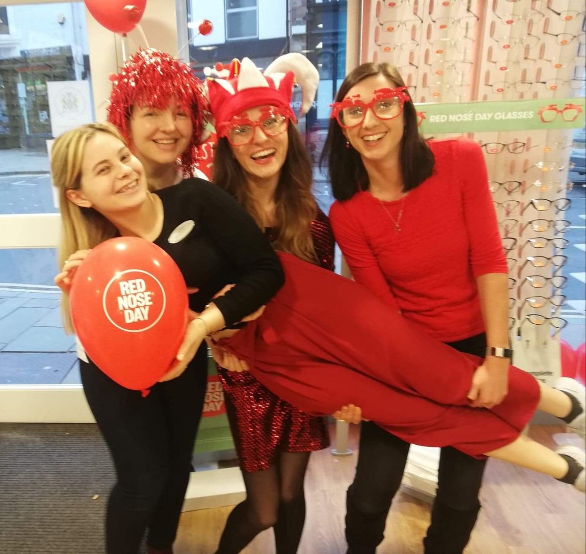 ll_Becky_ll's tweet photo. All the staff in @Specsavers Ludlow have had great fun raising money for @comicrelief Here are a few pictures from #RedNoseDay #FunRaising https://t.co/iugbyKRSM4